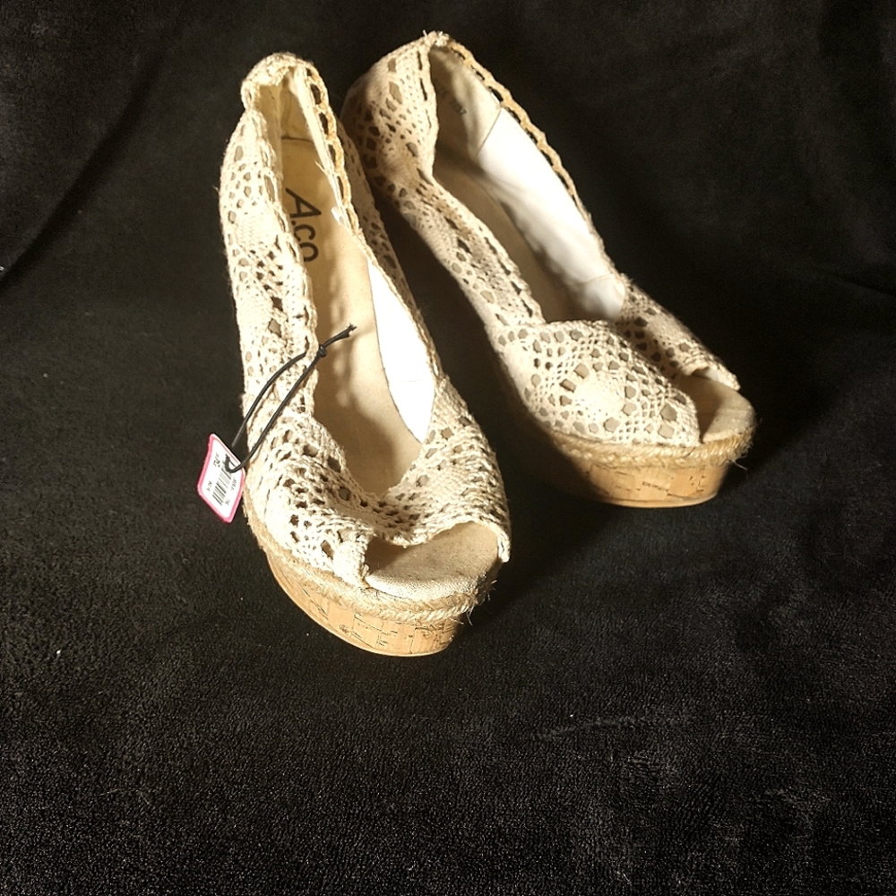 Ardenes crochet wedges *free with 25+ dollar purchase**